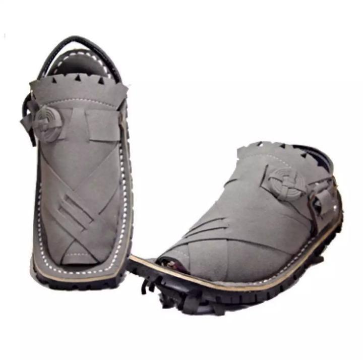 Handy%20Kraft%20Traditional%20Hand%20Made%20Marri%20Cut%20Balochi%20Chappal%20for%20Men%20%E2%80%93%20Genuine%20Leather%20-%20Handcrafted%20Quetta%20Chappal%20%E2%80%93%20Sandal%20for%20Men%20-%20Handmade%20Sandals%20%E2%80%93%20Branded%20Shoes%20for%20Men%20%E2%80%93%20Black%20Blue%20Grey%20-%20Image%204
