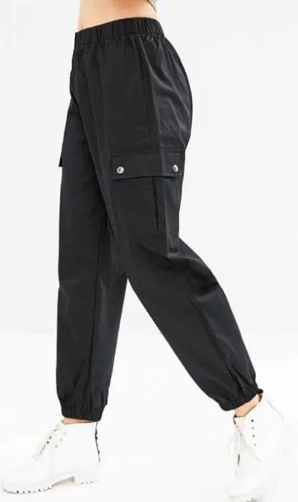 EXCLUSIVE%206%20POCKET%20CARGO%20JEANS%20FOR%20WOMEN%20/%20LADIES%20JEANS%20/%20JEANS%20FOR%20GIRLS%20/%20JEANS%20FOR%20WOMEN%20-%20Image%203