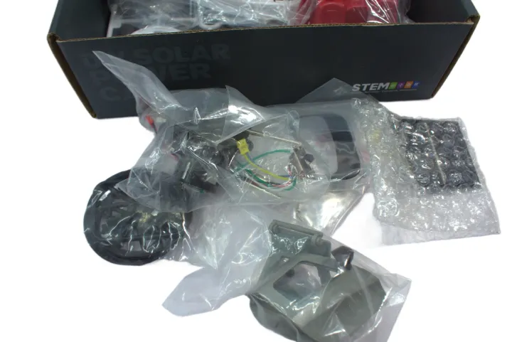 DIY%20Solar%20RC%20Car:%20Build,%20Learn,%20and%20Race%20Solar%20Speedster%20-%20Image%204