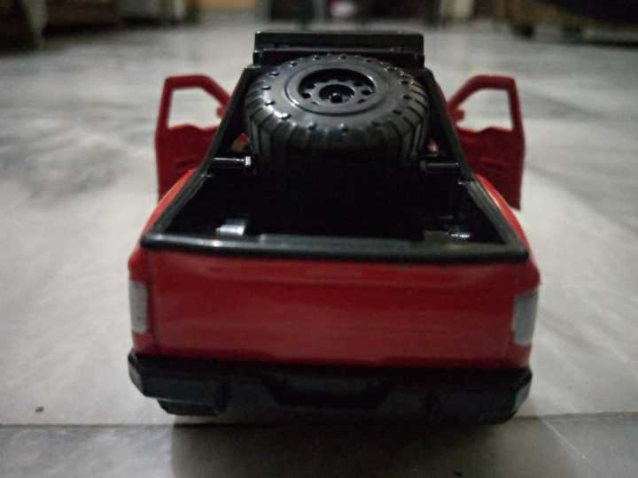 Metal%20Jeep%20car%20Diecast%20with%20Open%20Door%20Function%20-%20Flash%20Sale%20-%20Image%208