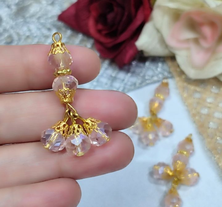 FASHION!%20%20PACK%20OF%204%20PCS%20BEAUTIFULLY%20DESIGNED%20FANCY%20CRYSTAL%20TASSELS%20-%20Image%202