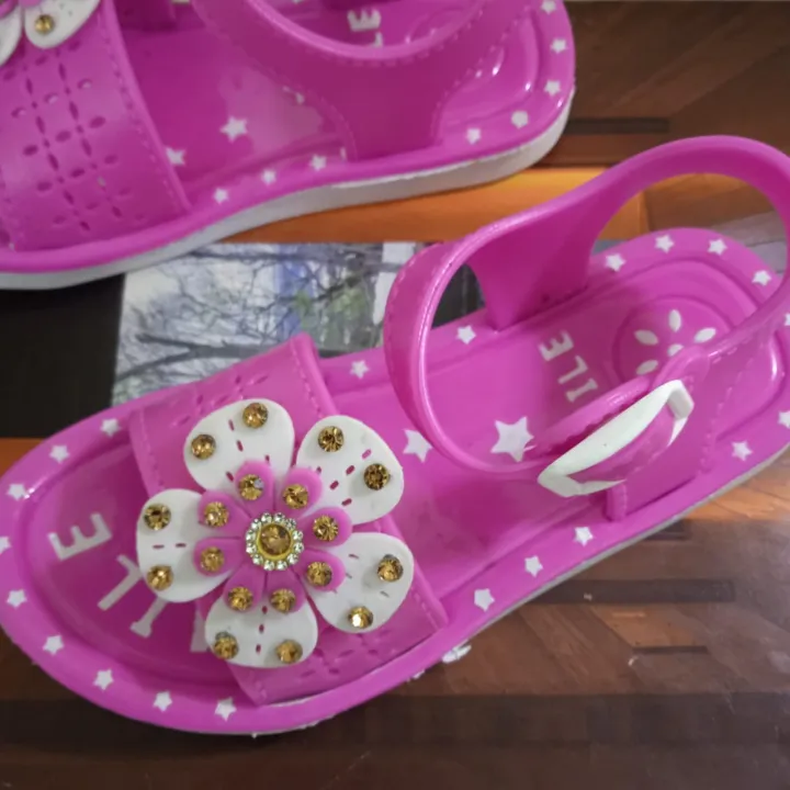 Baby%20Girl%20Slippers%20GirlsShoes%20Fancy%20Sandals%20Stylish%20Children%20Shoes%20Sandal%20Kids%20Khussa%20%20Girls%20Toddler%20Slipper%20Fashion%20Pumpi%201%20-%202%20%20And%203%20Years(%20GSS%20Girlslipper%20E5%20)%20-%20Image%204