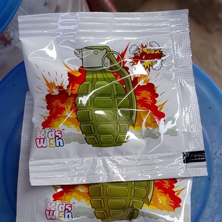 Funny%20Boom%20Boom%20Prank%20Bags%20for%20Kids%20%E2%80%93%20Pack%20of%2025/50/100%20%7C%20Pop%20Surprise%20Toy%20%7C%20Stress%20Relief%20Joke%20Bags%20%7C%20Fool%20Simulator%20Bang%20Bang%20Toy%20-%20Image%205