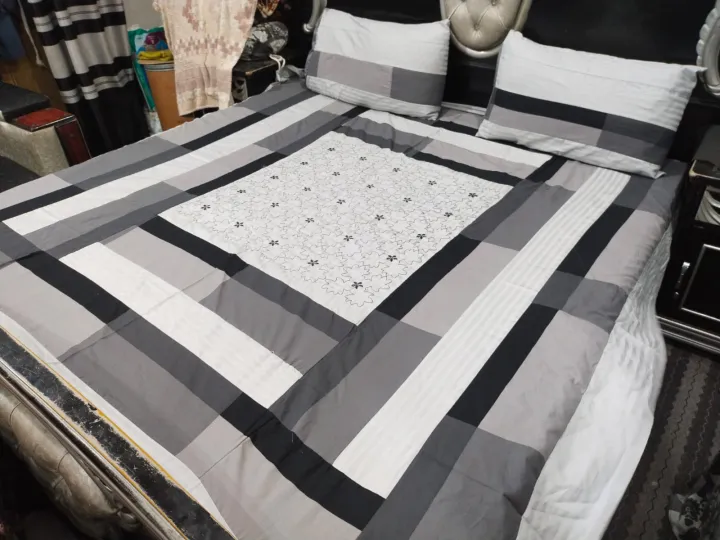 Cotton%20Satin%20Double%20Bedsheet%20Embroided%20-%20Image%202