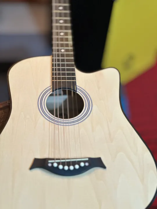 Acoustic%20Guitar%20On%20Amazing%20Discount%20-%20Free%20Accessories%20(best%20professional%20package%20%F0%9F%93%A6)%20-%20Image%203