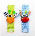 Baby Giraffe Wrist Rattle – Soft Plush Newborn Bracelet Toy, Sensory Development Wristband for Infants 0-12 Months Baby Toy. 