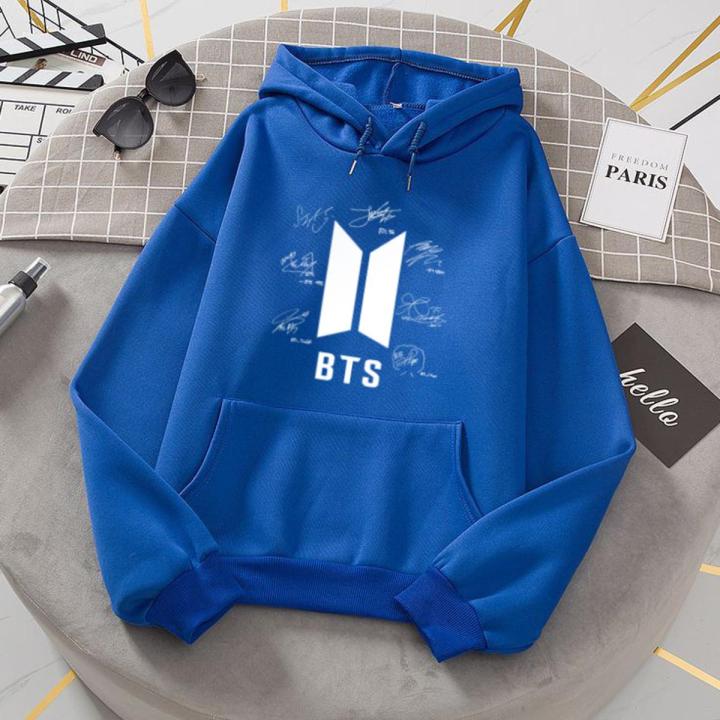 Trendy BTS SYMBOL LOGO TAGLINE with signature of all seven members Tag Print full sleeves Kangaroo Hoodie Pocket Drawstring Casual Pullover Hodie Clothing Long Sleeves Export Quality Huddie Winter Wear  in premium Smart Fit Hoody For BOYS/MEN GIRLS/WOMEN