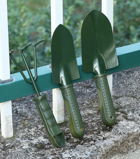 Pack%20Of%203%20Garden%20Tools%20Set%20Trowel%20Transplanting%20Gardening%20Shovel%20Tools%20for%20Weeding%20Hand%20Tilling%20Rake%20Garden%20Set%20-%20Image%202