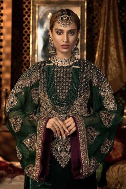 Unstitched%20Aneelas%20Luxury%20Velvet%20Party%20Wear%20Dress%20%7C%209000%20Micro%20Velvet%20Embroidered%20Zari%20&%20Sequence%20Work%20%7C%20Ready%20to%20Wear%203-Piece%20Suit%20-%20Image%202