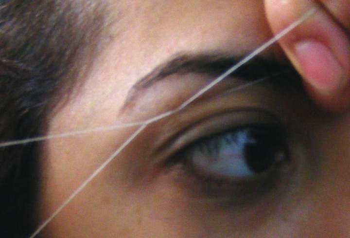 PACK%20OF%202%20Threading%20Thread%20Face%20&%20Eyebrow%20Threading%20Thread%20Organic%20Medicated%20600%20Meters%20-%20Image%205