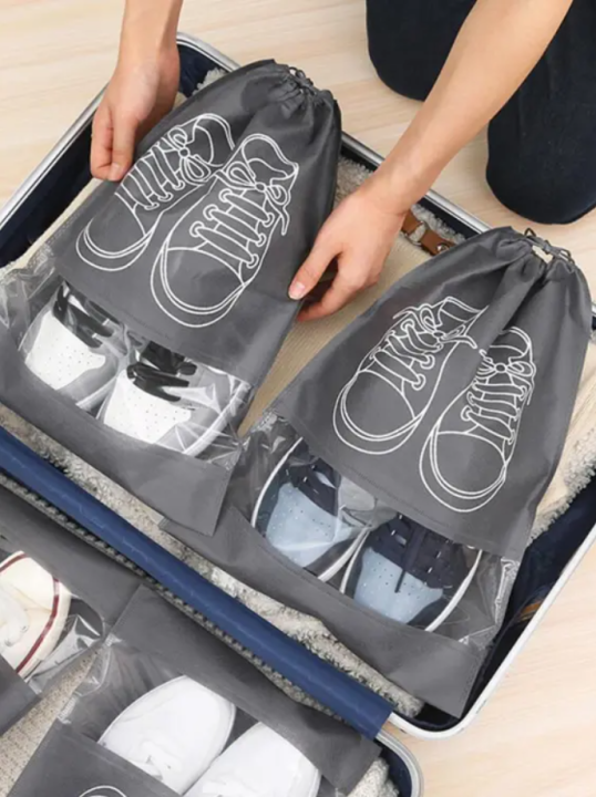 Pack%20of%2012%20-%20Travel%20Shoes%20Storage%20bag%20with%20clear%20window%20non-woven%20with%20PVC%20Bag%20-%20Image%202