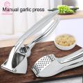 Ginger Crusher Convenient Manual Minced Garlic Making Machine Cooking Tool. 
