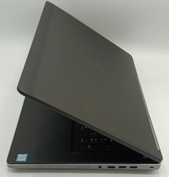 Dell%20Precision%207720%20%7C17%20Inches%20%7C%20Intel%20Xeon%203.1%20GHz%20Processor%20%7C%2016GB%20Ram%20%7C%20750GB%20SSD%20%7C%20NVIDIA%20Quadro%20P3000%20%7C%20Black%20-%20Image%205