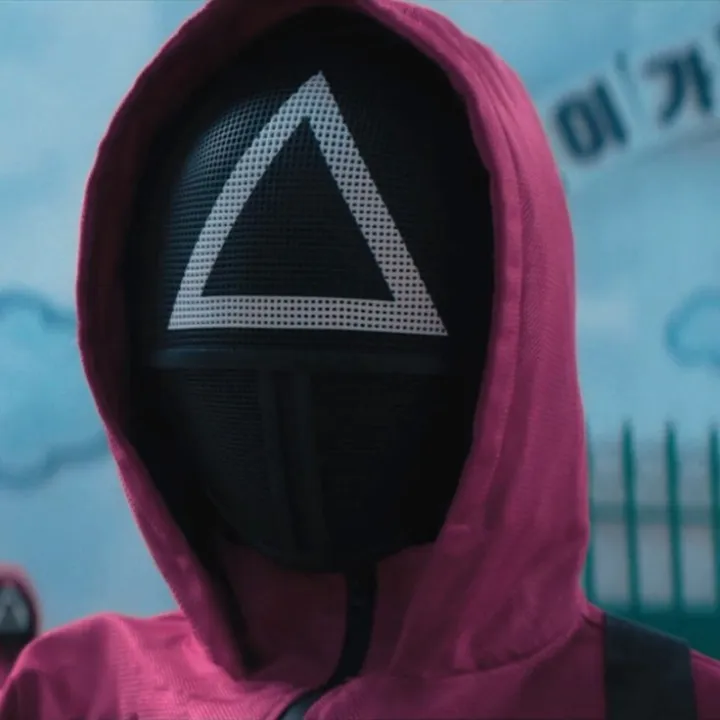 Squid%20Game%20Guard%20mask%20%E2%80%93%20Premium%20Triangle%20Mask%20.%20Squid%20game%20Mask%20-%20Image%204
