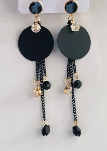 Black%20earrings%20for%20girls%20and%20womens%20-%20Image%206