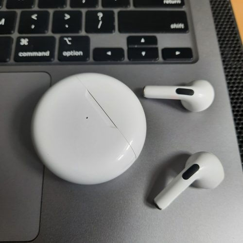 Air31%20Earbuds%20Wireless%20Earphones%20Transparent%20crystal%20frame%20Bluetooth%20headset%20Air%2031%20earbuds%20Digital%20Display%20powerbank%20for%20earbuds%20charging%20-%20Image%203