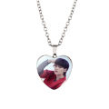 Cross-border jewelry Korean boy group stray kids heart shaped time gem peach heart pendant stray boy necklace. 