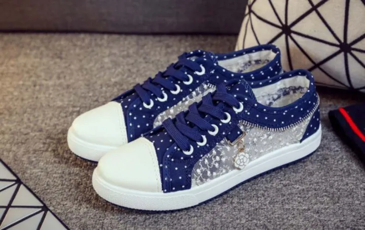 Women%E2%80%99s%20Breathable%20Canvas%20Sneakers%20%E2%80%93%20Casual%20Sports%20Shoes,%20Comfortable%20&%20Durable%20-%20Image%205