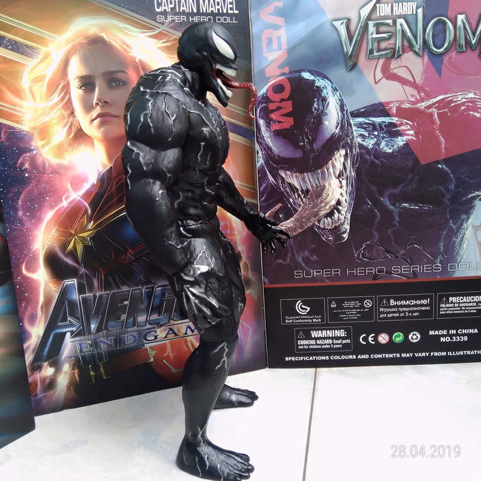 Venom%20Action%20Figure%2012%20Inch%20-%20Image%205