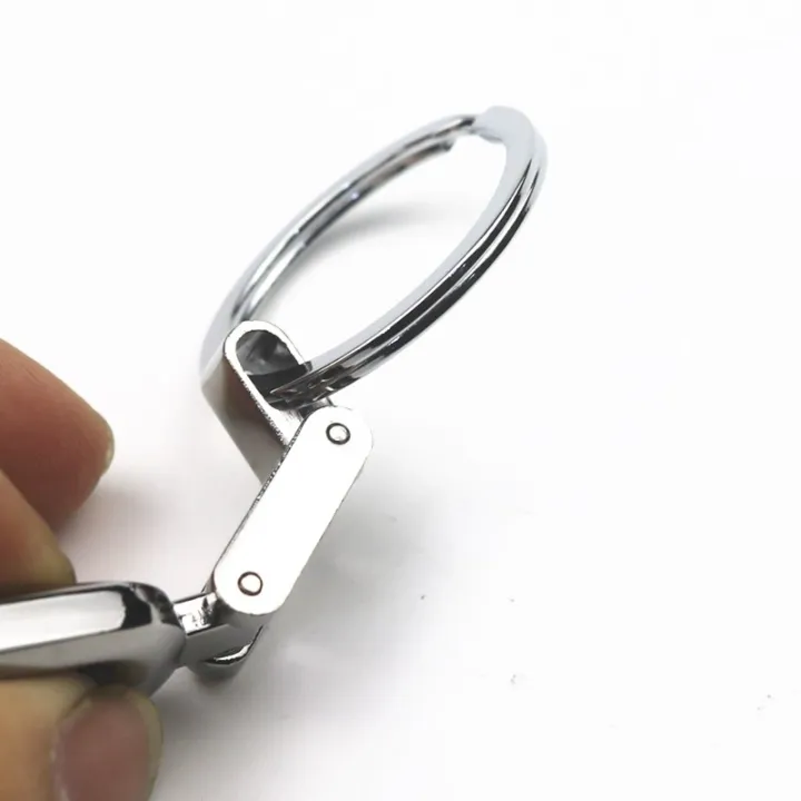 3D%20Metal%20Keychain%20With%20Mercades%20Benz%20Logo%20-%20Blue%20-%20Image%204