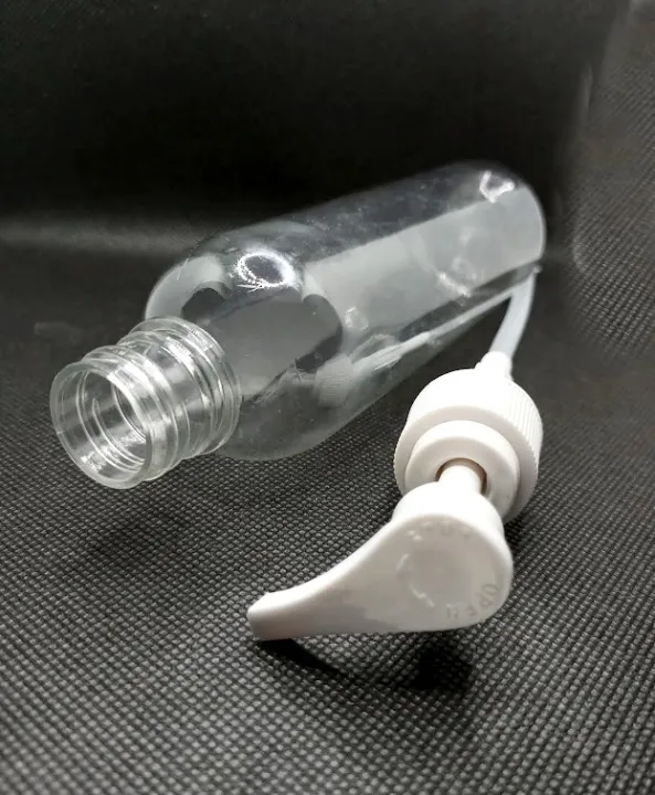 Pack%20of%204%20Hair%20Oil%20Empty%20Bottle%20Pump%20Refillable%20Pump%20Bottle%20225ml%20/%20Travel%20Size%20Cosmetic%20Bottles%20Shampoo,%20Hand%20Wash%20Lotion%20Bottles%20Empty%20Plastic%20Pump%20Bottles%20White%20Color%20-%20Image%203