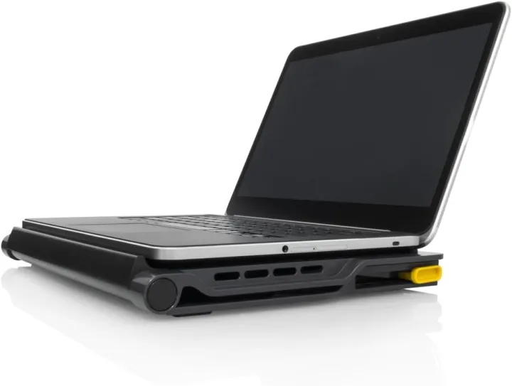 Targus%2017"%20inch%20Dual%20Fan%20Lap%20Chill%20Mat%20Plus%20-%20Ergonomic,%20Neoprene%20Laptop%20Cooling%20Pad,%20Heat%20Protection%20Laptop%20Cooler,%20Dual-fan%20Heat%20Dispersion,%204%20Port%20USB%20Hub%20Laptop%20Fan,%20(AWE81US)%20Black%20-%20Image%202