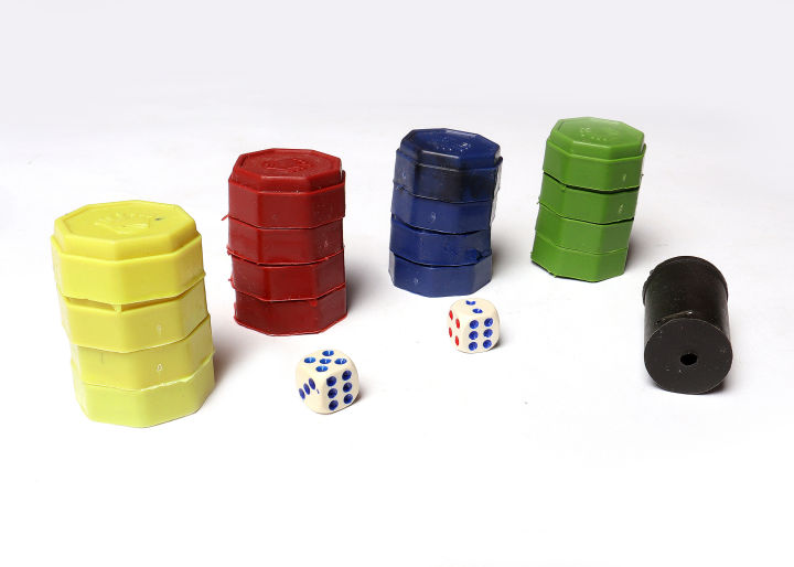 LUDO%20BOARD%20GAME%205%20in%201%20CARDBOARD%20-%20Image%206