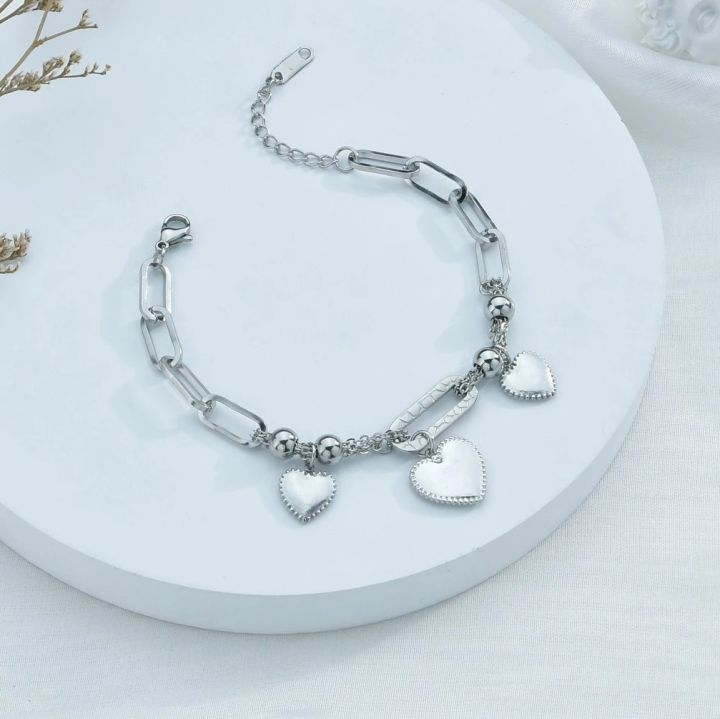 Premium%20Stainless%20Steel%20Jewellery%20%E2%80%93%20Corroded%20Three%20Peach%20Heart%20Bracelet%20for%20Women%20and%20Couples%20Gift%20-%20Image%203