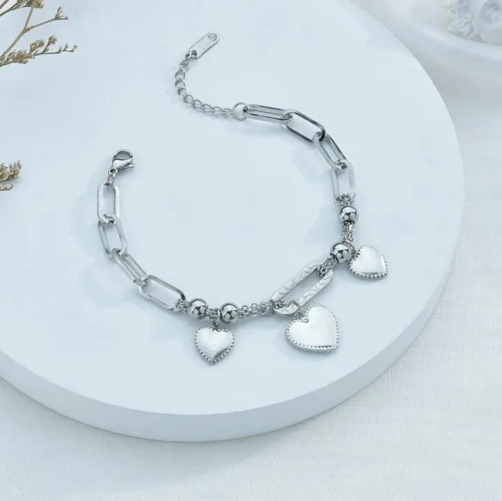 Premium%20Stainless%20Steel%20Jewellery%20%E2%80%93%20Corroded%20Three%20Peach%20Heart%20Bracelet%20for%20Women%20and%20Couples%20Gift%20-%20Image%203