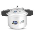 Panda Pressure Cooker with Easy Grip Bakelite Handles. 