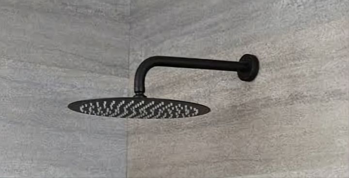 Large%20round%20stainless%20steel%20shower%20wall%20mount%20-%20Image%202