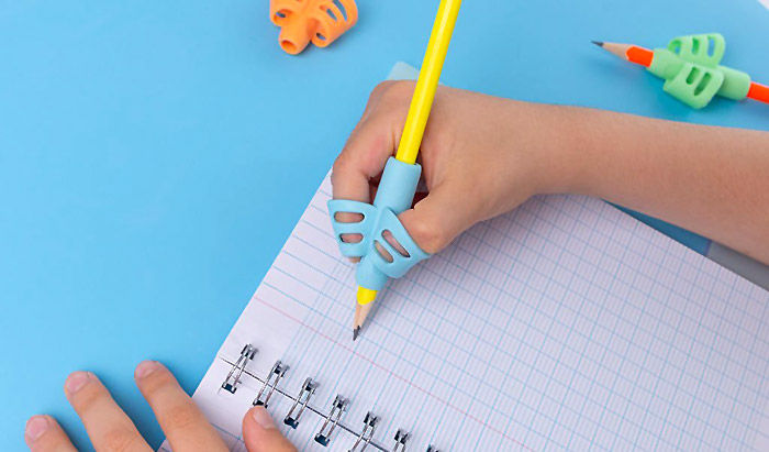 Pencil%20Grip%20For%20Kids%20Hand%20Writing%20%7C%20Children%20Pencil%20Holder%20Tools%20Silicone%20Two%20Finger%20Ergonomic%20Posture%20%7C%20Silicone%20Pencil%20Grips%20%7C%20Pencil%20Griper%20For%20Kids%20-%20Image%203