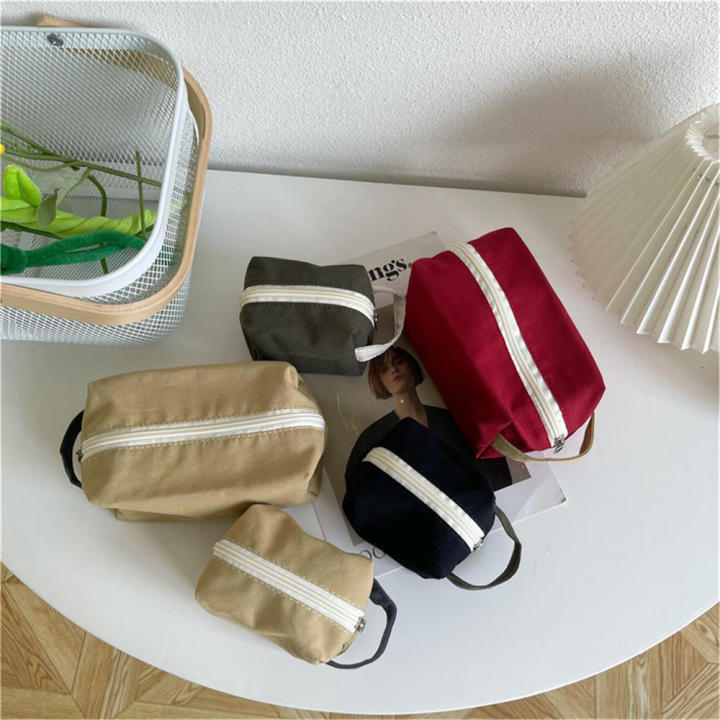 zipper Portable Makeup Bag Spacious canvas Women's Cosmetic Storage Toiletry Bag for Travel for Travel Daily use Beauty enthusiasts Makeup organization On-the-go storage