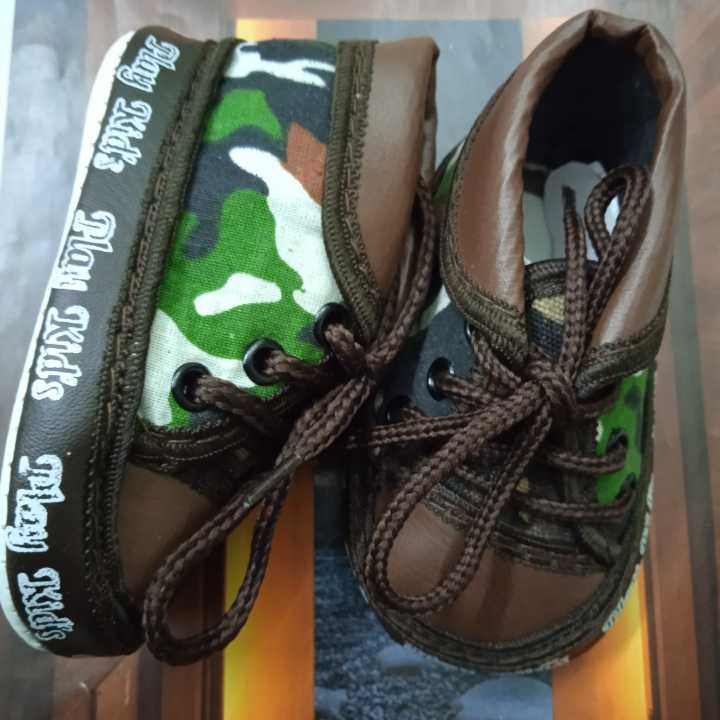 Soft Baby Boys Girls Shoes Toddler Boy Sneaker Size Information 0 to 3 Months , 3 to 6 months , 6 to 9 Months , 9 to 12 Months ( BS BoysShoes A1 )