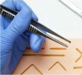 Silicone Suture Pad 3 Layer Skin Suture Practice Pad with Wound Simulated Skin Suture Module Reusable. 