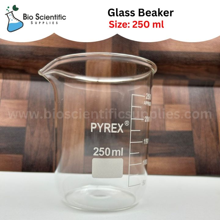 Glass%20Beaker%20250%20ml%20Pyrex,%20Low%20Form%20Griffin,%20Borosilicate%203.3%20Glass,%20marking%20Scale,%20Graduated.%20Glass%20Beaker%20High%20Quality,%20Laboratory%20use%20-%20Image%202