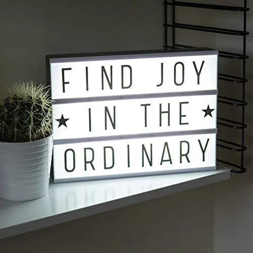 Cinema%20Light%20Box,%20Letter%20Board%20Led%20Light%20Box%20with%2096%20Letters%20Battery%20Operated%20Letter%20Board%20Message%20Light%20for%20Birthday%20Parties,%20Festival,%20Wedding%20Decor.%20-%20Image%205
