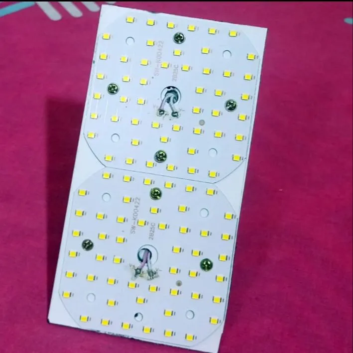 2%20SMD%20Bright%20Led%20Light%20For%20Home%20&%20Shops/%20Power%20Saver%20Crisp%20&%20Clear%20Led%20Bulb%20High%20Quality%20-%20Image%202