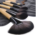 Julystar  Professional Makeup 24pcs Brush Set. 