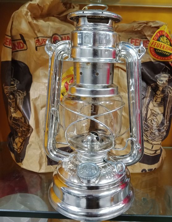 Lalten%20%D9%84%D8%A7%D9%84%D9%B9%DB%8C%D9%86%20Lanthern%20Brand%20FeuerHand%20produced%20in%20Germany%20since%201902%20Galvanized%20steel%20for%20extra%20rust%20resistance%20and%20durability%20-%20Image%207