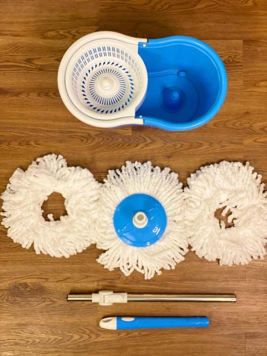 360%C2%B0%20Rotating%20Spin%20Mop%20with%20Bucket%20-%202%20Microfiber%20Cloth%20Refill%20Included%20(Extendable%20and%20Retractable)%20-%20Image%203