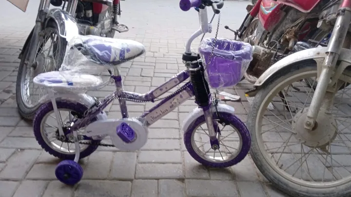 Mama%20Love%20Cycle%20for%20Kids%203%20to%206%20Years%20with%20Basket%20&%20Backseat,%2012%20inch%20Cycle%20for%20Girls%20with%20Double%20Chimta,%20Double%20Brake,%20Tubeless%20Tyres,%20Bicycle%20for%20Girls%20with%20Training%20Wheel%20-%20Image%208