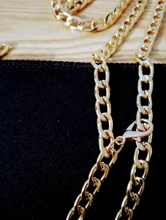 Chain%20Belt%20For%20Girls%20%7C%20Golden%20Thick%20Loops%20Chain%20With%20Durable%20Lock%20And%20Extension%20-%20Image%206