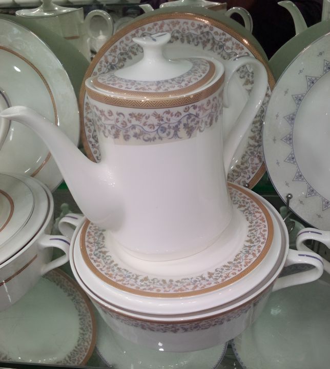 Bone China Dinner Set Unique Piece with Tea Cattle