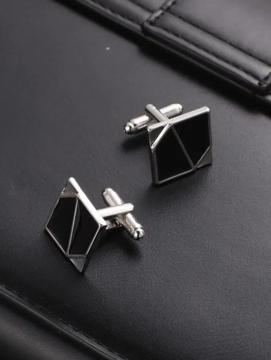 Cufflinks%20for%20Men%20%7C%20Golden%20Black%20Decent%20Cufflinks%20-%20Image%206