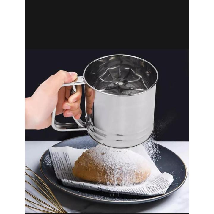 Flour Sifter, Stainless Steel Flour Sieve Flour Dredger with Single Handle Trigger Action Flour Sifter, Large Capacity Baking Sieve Cup
