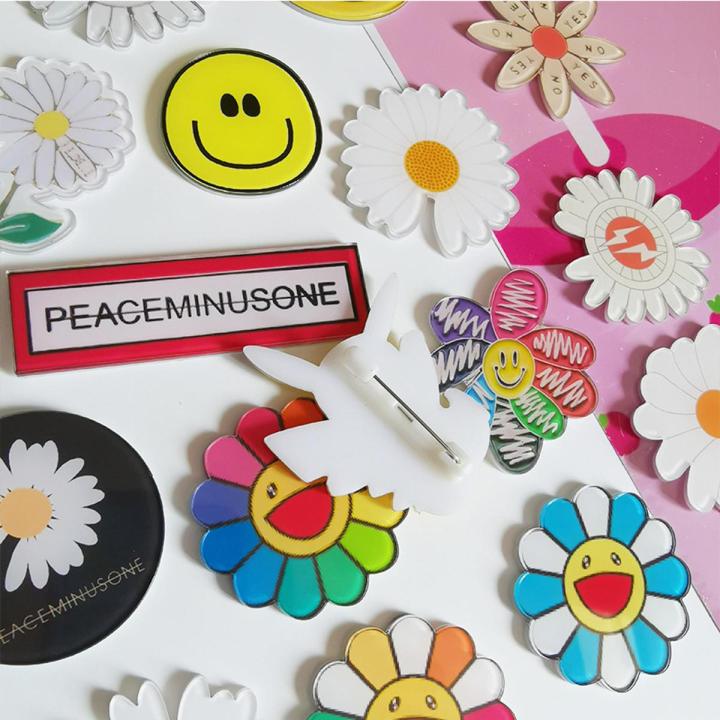 G-DRAGON Peaceminusone Daisy Acrylic Pins Cartoon Badge Corsage Brooch Jewellery Wholesale