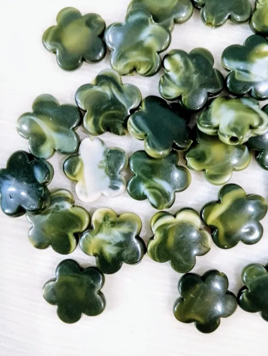 40grams%20Green%20Marble%20Textured%20Flower%20Acrylic%20Plastic%20Beads,%2014mm,%20for%20Jewelry%20Making%20and%20DIY%20Crafts%20-%20Image%206