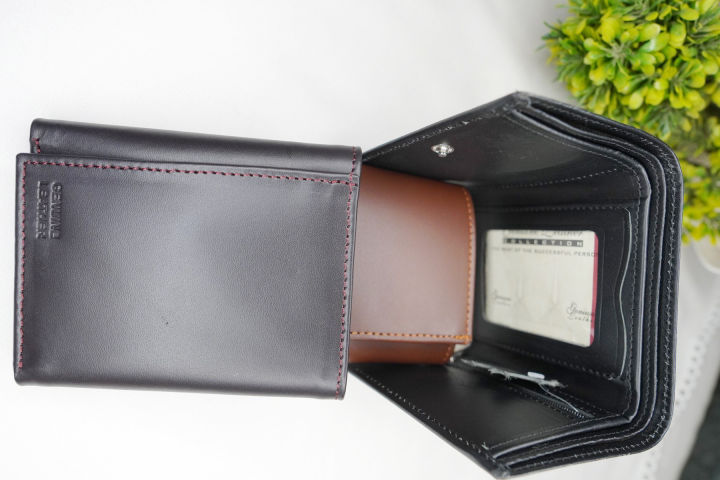Genuine%20Leather%20Wallet%20for%20MEN%20%E2%80%93%203%20Colors%20%E2%80%93%20100%25%20Pure%20COW%20Leather%20%E2%80%93%20Tri-Fold%20-%20Image%205