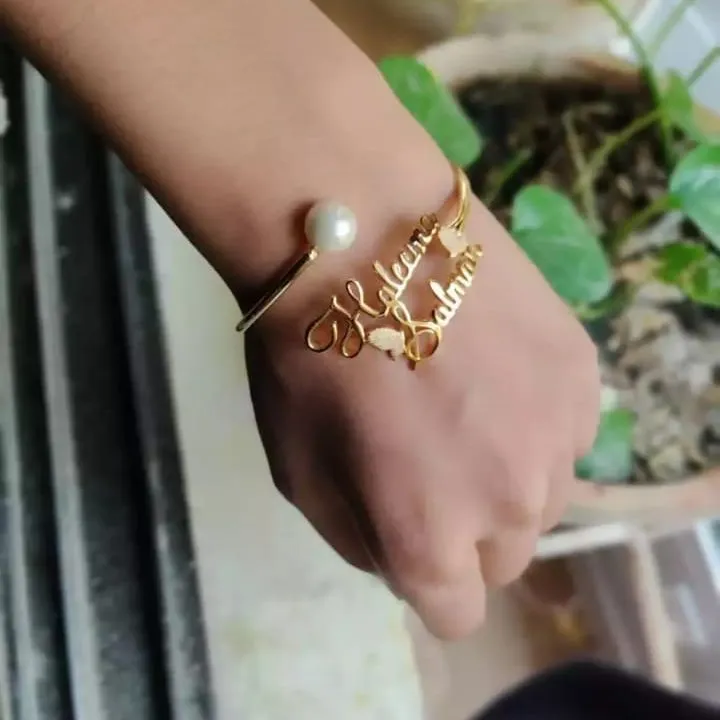 TRENDirella%20Name%20Bangle/%20Bracelet%20for%20Girls%20&%20Women%20for%20Gift%20-%20Image%204